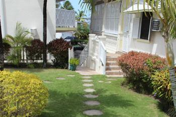רוקלי Southern Surf Beach Apartments מראה חיצוני תמונה