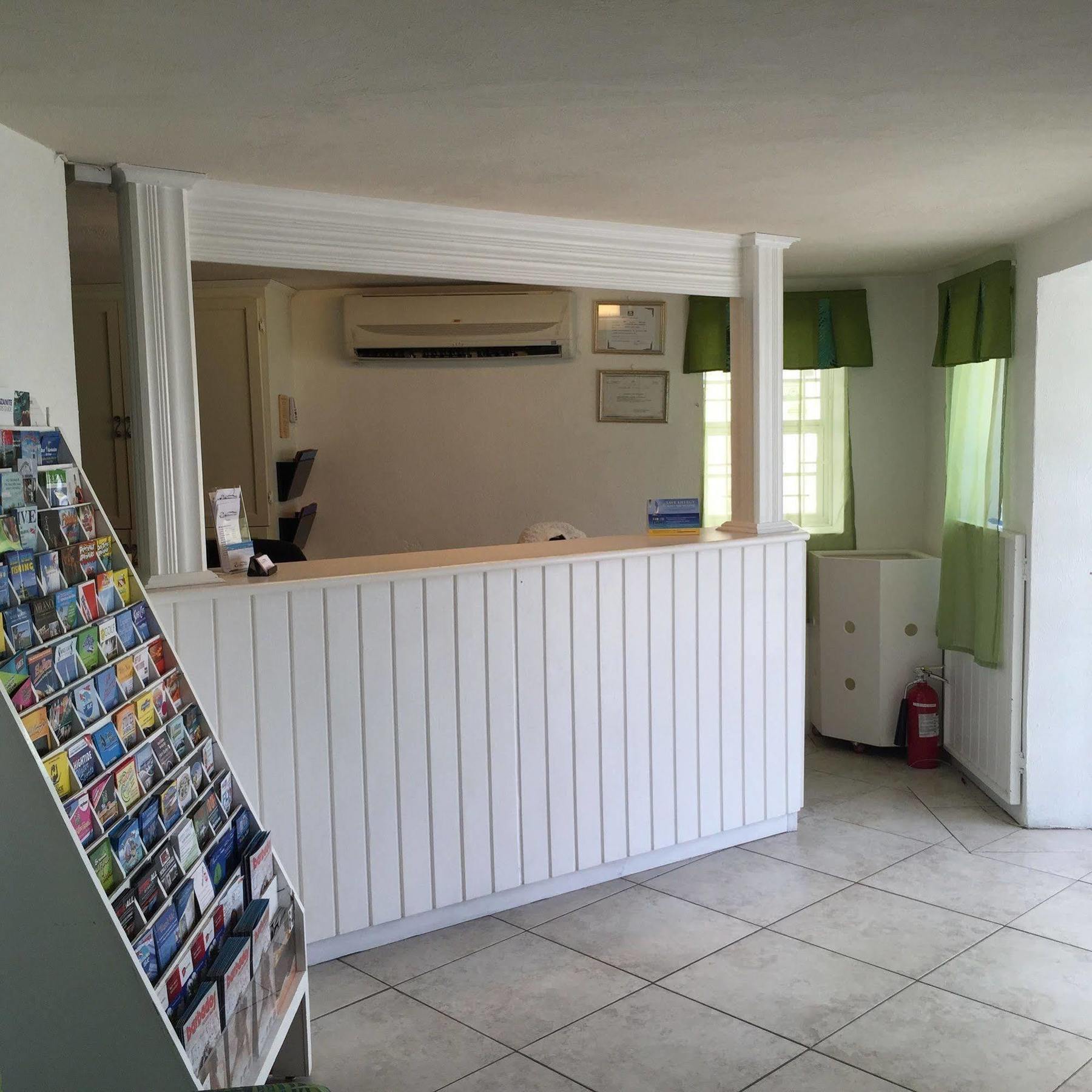 רוקלי Southern Surf Beach Apartments מראה חיצוני תמונה